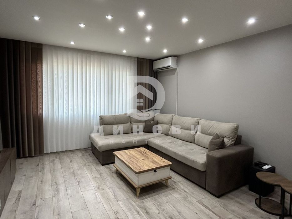 Продава се Четиристаен апартамент в Стара Загора, Център - 80 кв.м за 2225 €/кв.м - Снимка #1