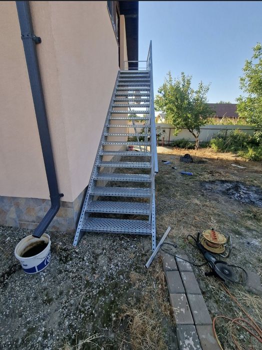 scarii metalice zincate exterioare și pentru incendii , platforme, pod