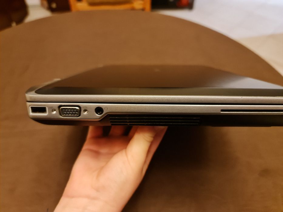 Лаптоп Dell latitude