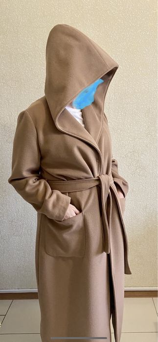 Кашемировое пальто цвета Camel