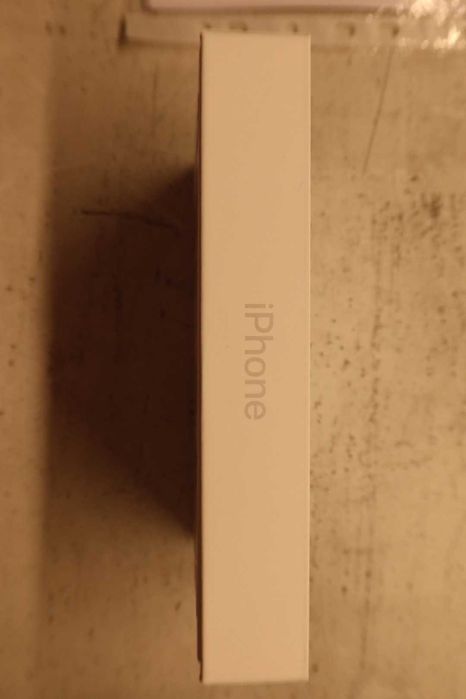 iPhone 17 Pro 512GB Silver – нов, фактура iStyle, 12 м. застраховка