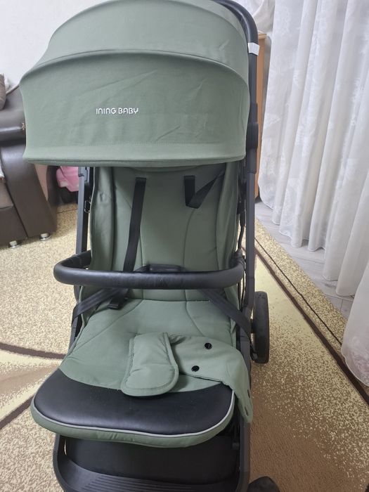 Коляска прогулочная