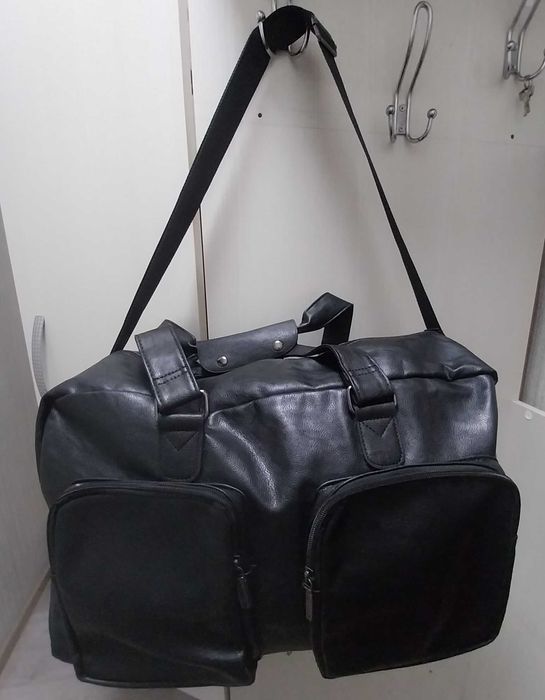 Продам  Сумка кожаная , дорожная Сумка рюкзак