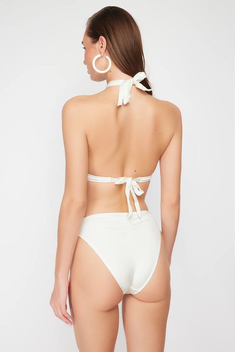 Бански от две части цвят екрю