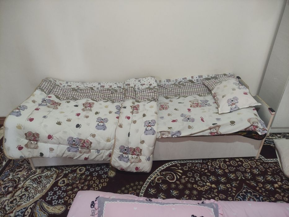 Detskiy krovat kompletk sotiladi