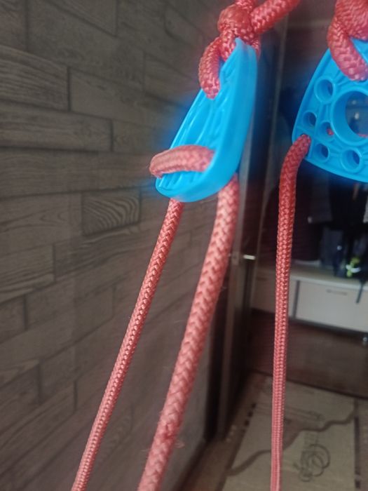 Продам детскую качелю