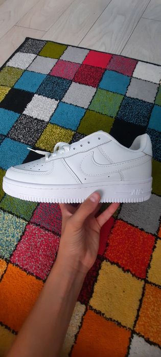 Nike Air Force 1 Triple White