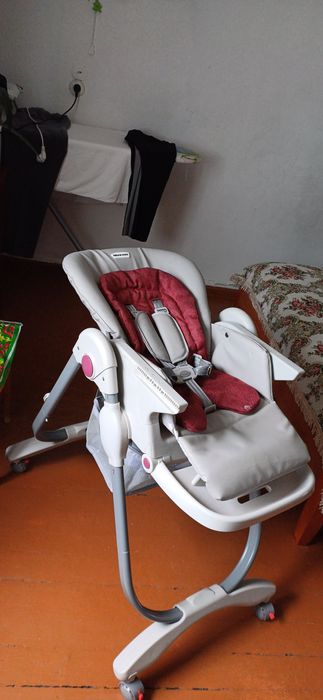 Продаётся детский стульчик для кормления.