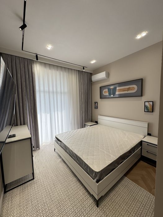 Квартира янги навастройка ремонт қилинган