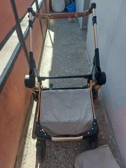 Продавам Количка с два коша  150 лв