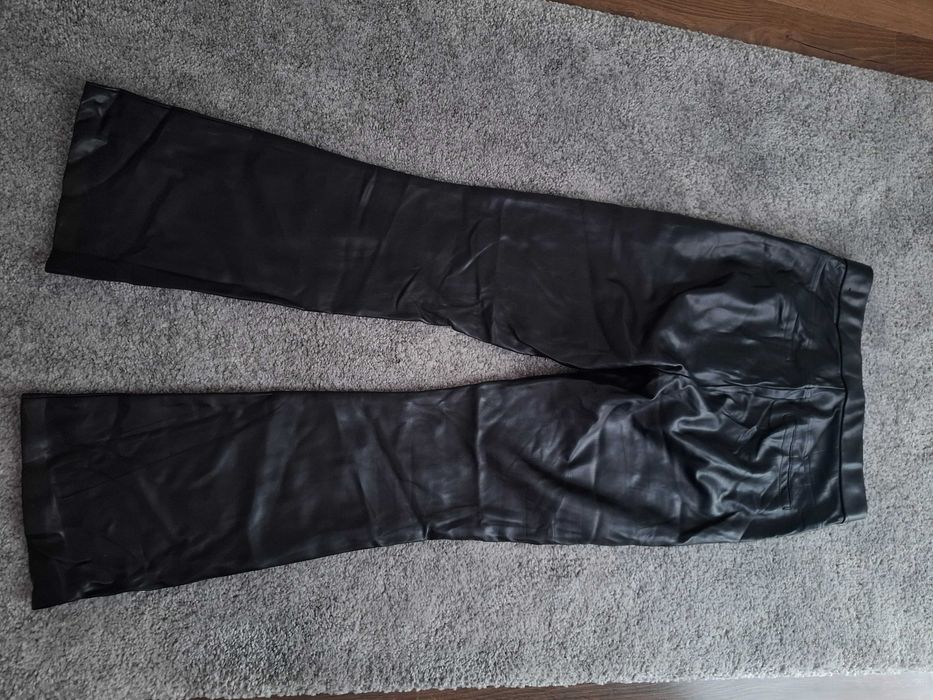 Pantaloni piele Zara marimea S