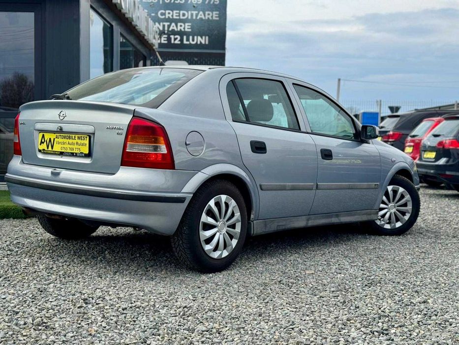 Opel Astra H 2001 1.6 benzina