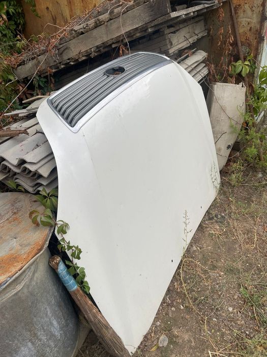 СРОЧНО продаю капот машины