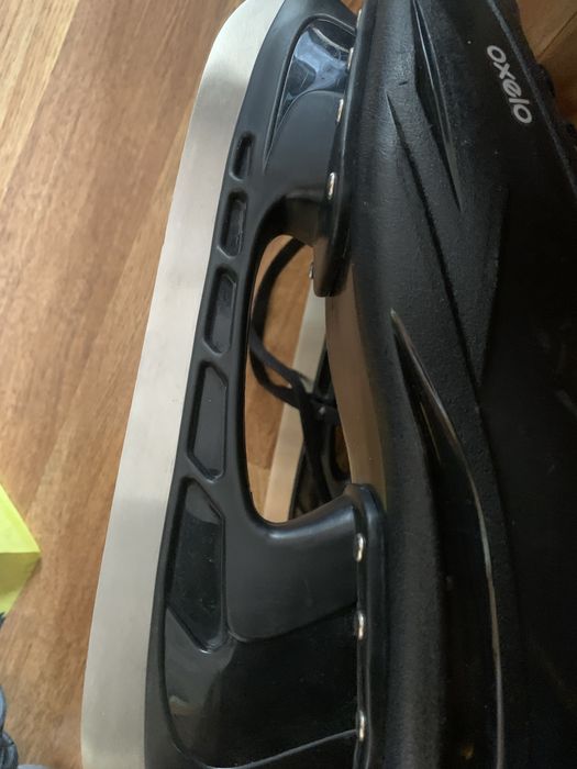 Продаются бу коньки