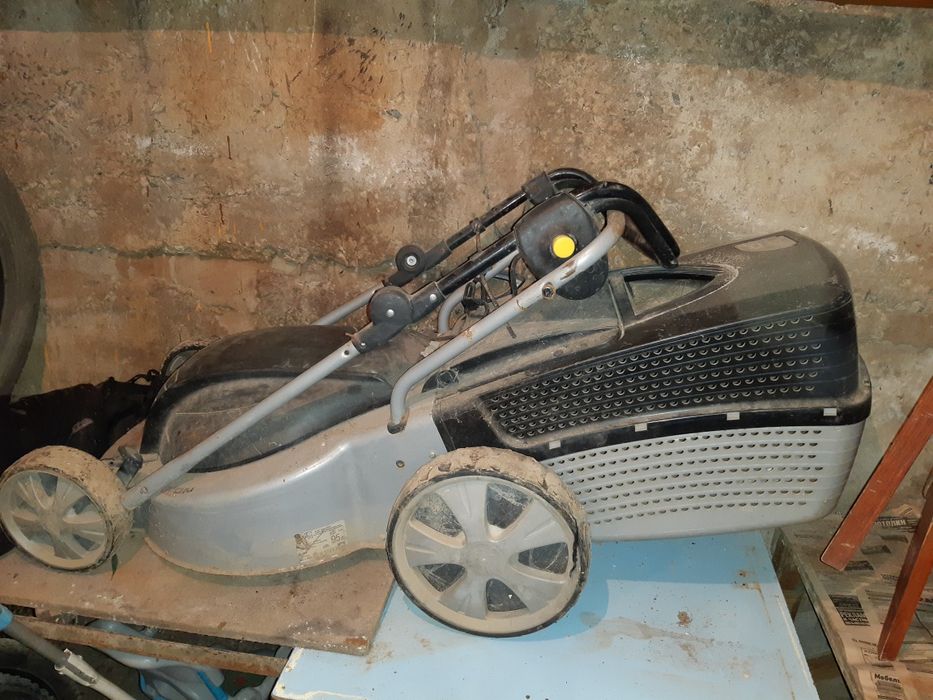 Газонокасилка электрическая