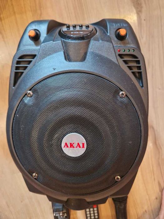 Преносима aктивна тонколона Akai SS022A-X6