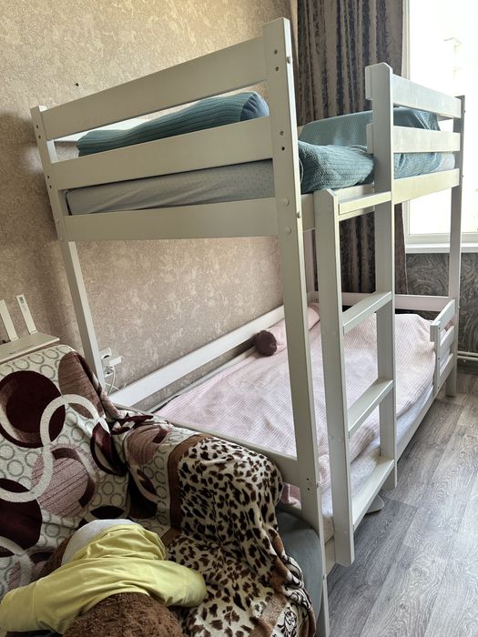 Продам двухъярусная кровать