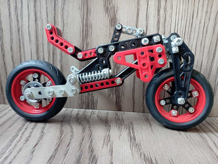 7 наборов мотоциклы LEGO Technic Оригинал