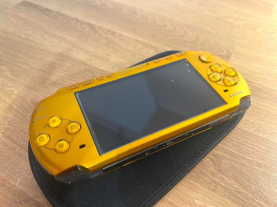PSP 3000 Gold modată — culoarea preferată de colecționari | Japonia