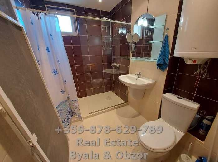 Продава се Двустаен апартамент в Обзор - 64 кв.м за 922 €/кв.м - Снимка #17