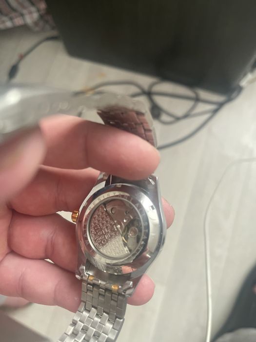 продам часы tisot в идеале