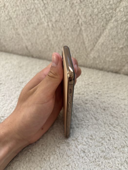 iPhone 11 Pro - Красив и в Перфектно състояние