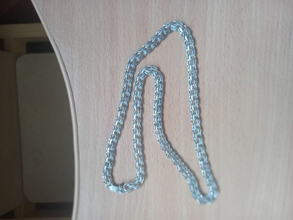 Продам цепочку(серебро)