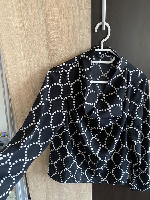 Елегантна блуза Zara