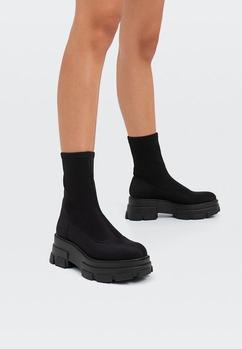 Ботинки женские Stradivarius