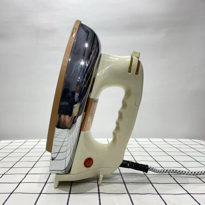 Электирический утюг Sonifer SF-9022