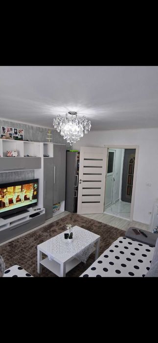 Garsoniera de vânzare