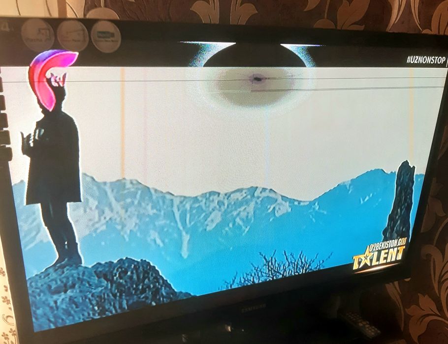 Телевизор Самсунг 43 плазма сотилади.