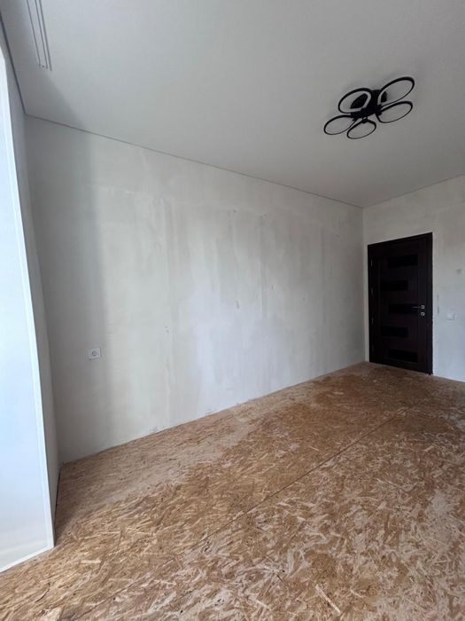 Продам  2х комнатную квартиру