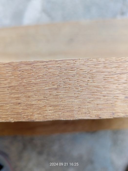 Продам дубовые доски.