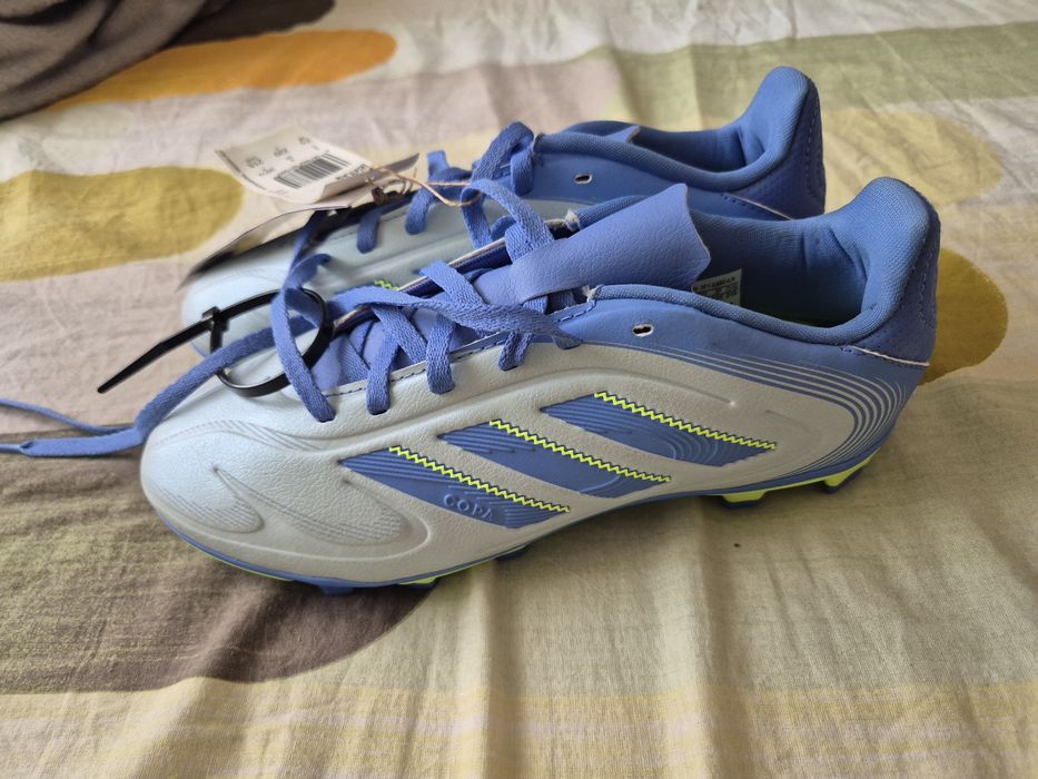 OFERTA!!vand adidași predator!!