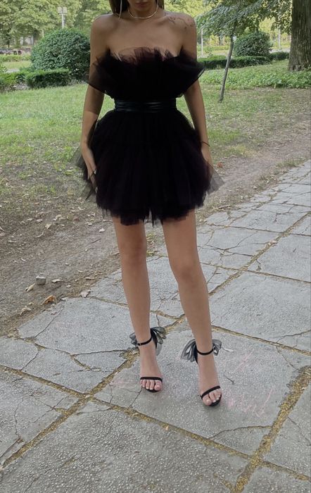 Rochie neagra scurta