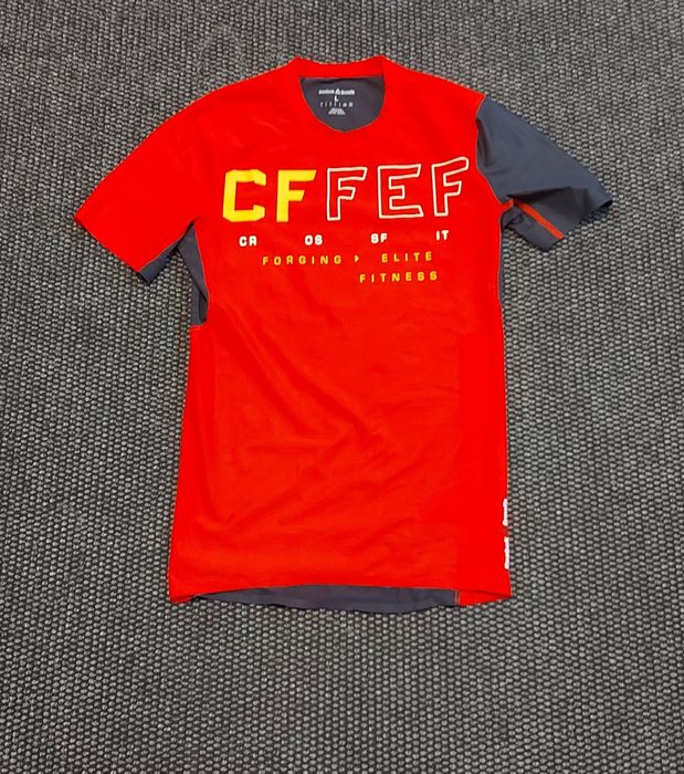 Reebok crossfit две тениски L(M)по тялото