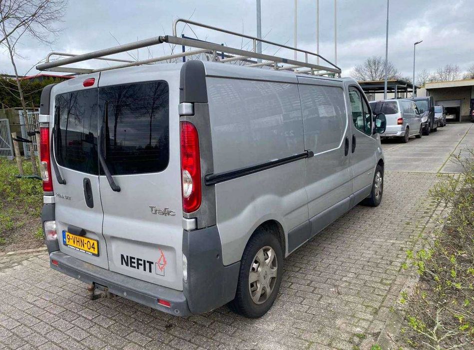 Renault Trafic НА ЧАСТИ 4 броя
