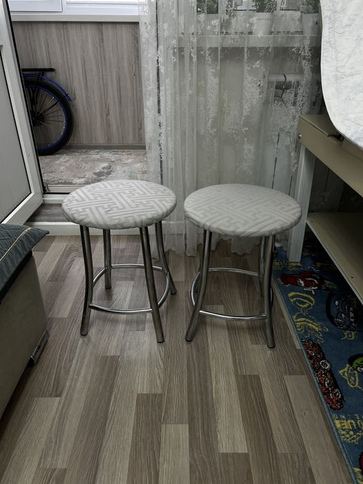 Стулья срочно продается