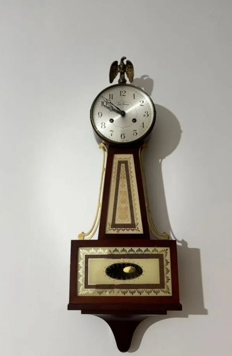 Настенные часы США