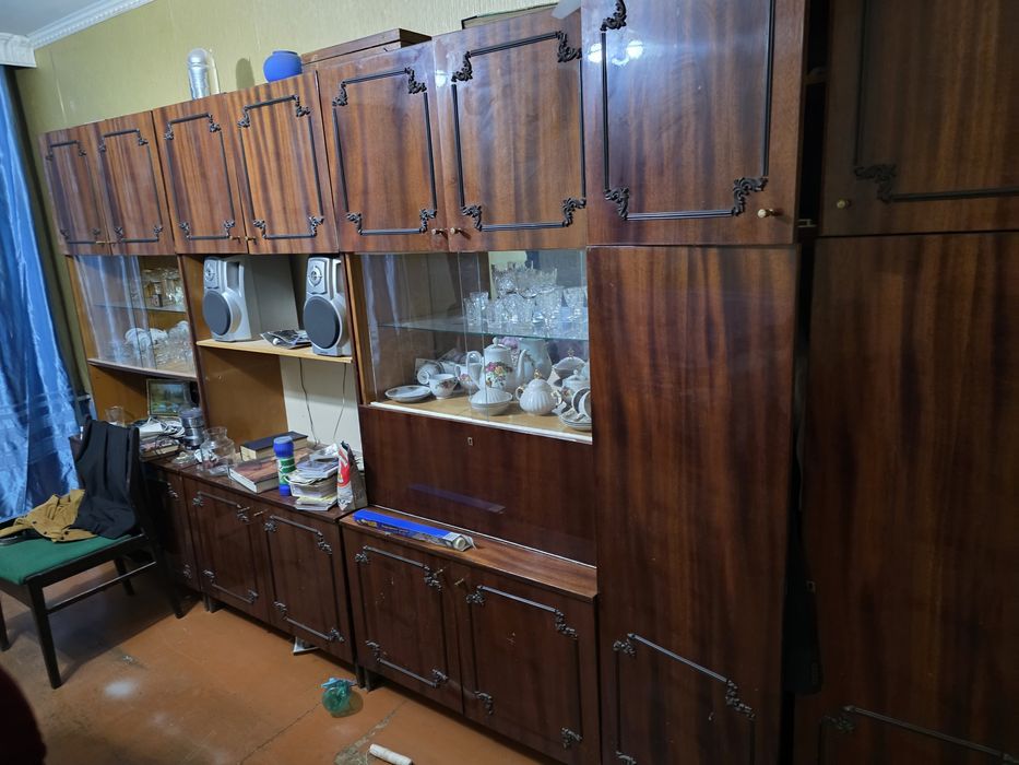 Отдам даром стенку советскую