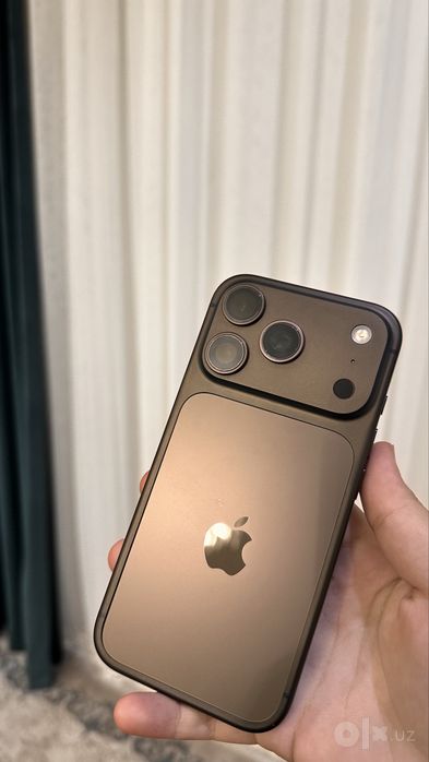 Iphone 17 pro xolati idyall choko rang limeted