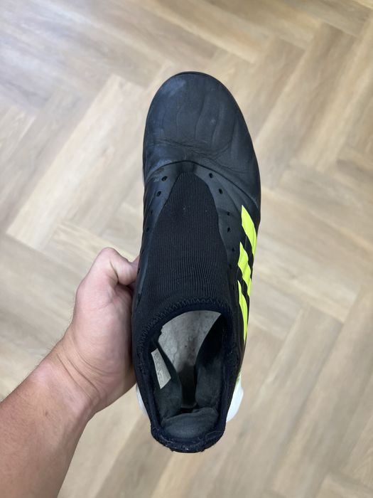 Продаю сороконожки Copa Adidas
