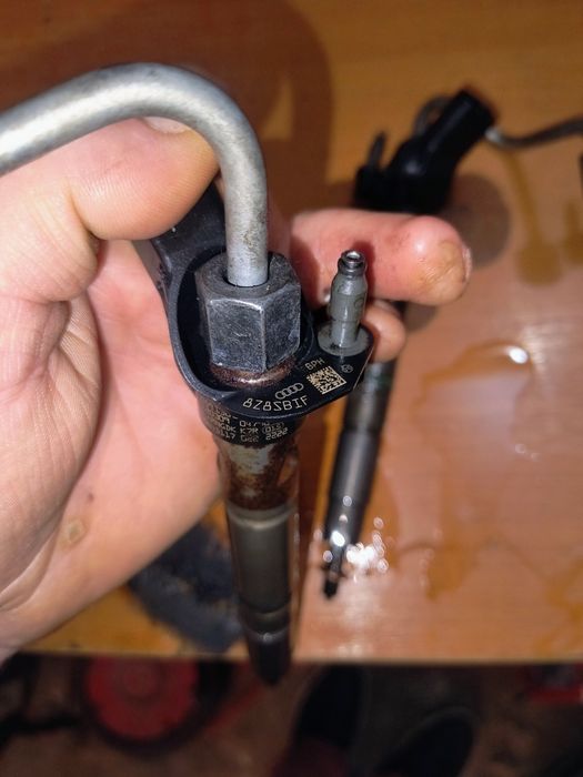 Injectoare Audi A6 an 2014 motor 3000v6 clab