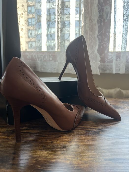 Оригинални обувки Ralph Lauren – естествена кожа, нови, 38.5 (8.5 US)