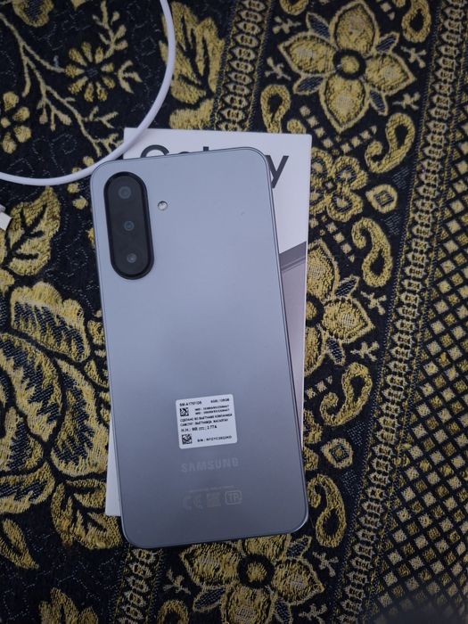 Телефон Samsung а 17