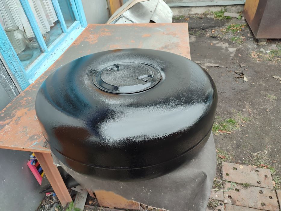 Продам баллон 50 литра год выпуска 2021.