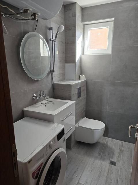 Дава се под наем Многостаен апартамент в Пловдив, Каменица 1 - 142 кв.м за 1000 € - Снимка #10