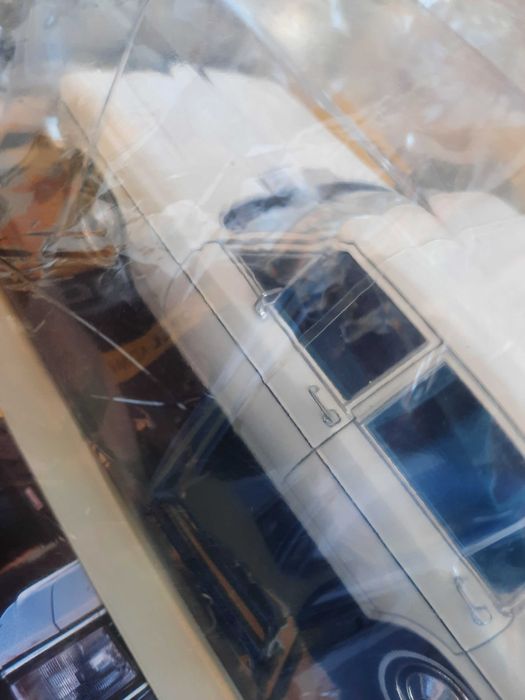 Lot machete metalice 1/24 - Opel Admiral, Commodore