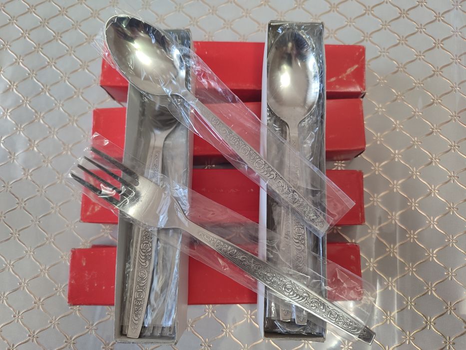 Qoshiq va sanchqi to'plami